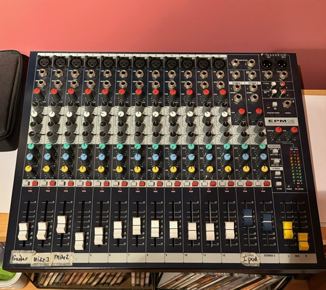 Soundcraft EPM12 Mixer. Selling price $350. Cash only in Pro Audio & Recording Equipment in Edmonton