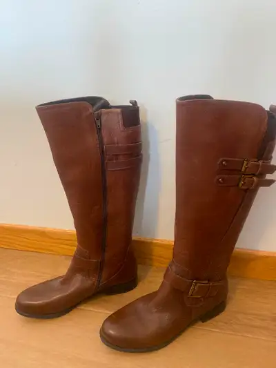 Brown naturalizer leather boots, View more