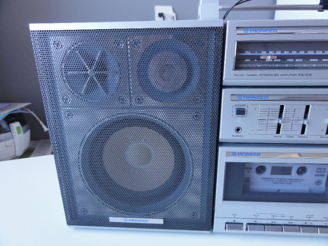 Rare Vintage Pioneer CK-3 boombox in Stereo Systems & Home Theatre in Ottawa - Image 2