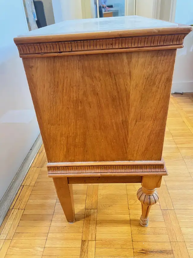 Marble Top End Tables (2)64519990448897121