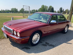 2000 Jaguar XJ8 XJ8