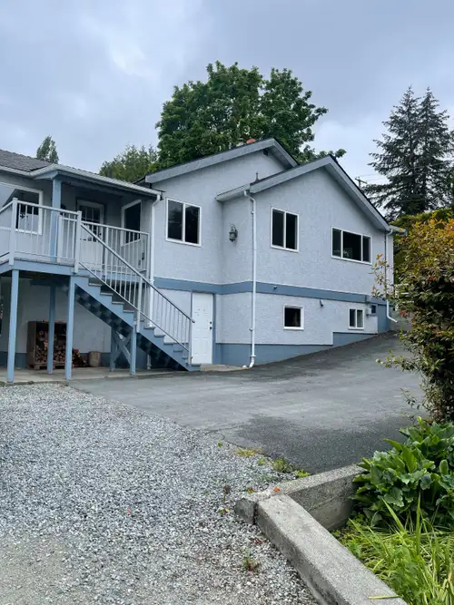 Spacious 4 bed / 2 bath home on a large private lot with a huge balcony and tons of parking—perfect...