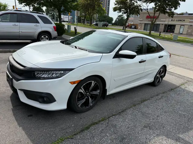 2017 Honda Civic Touring