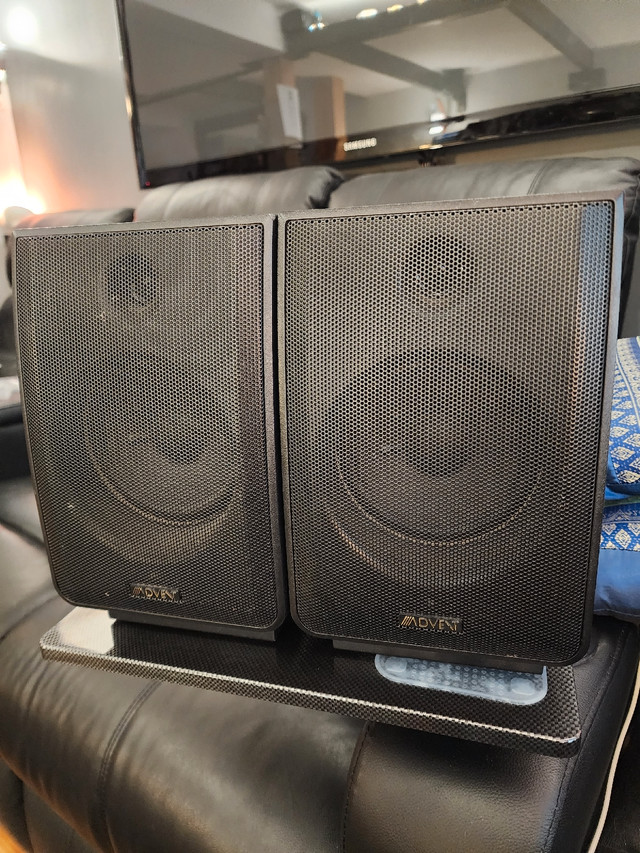 Advent wireless speakers RF 300' range $30 in Speakers in Ottawa