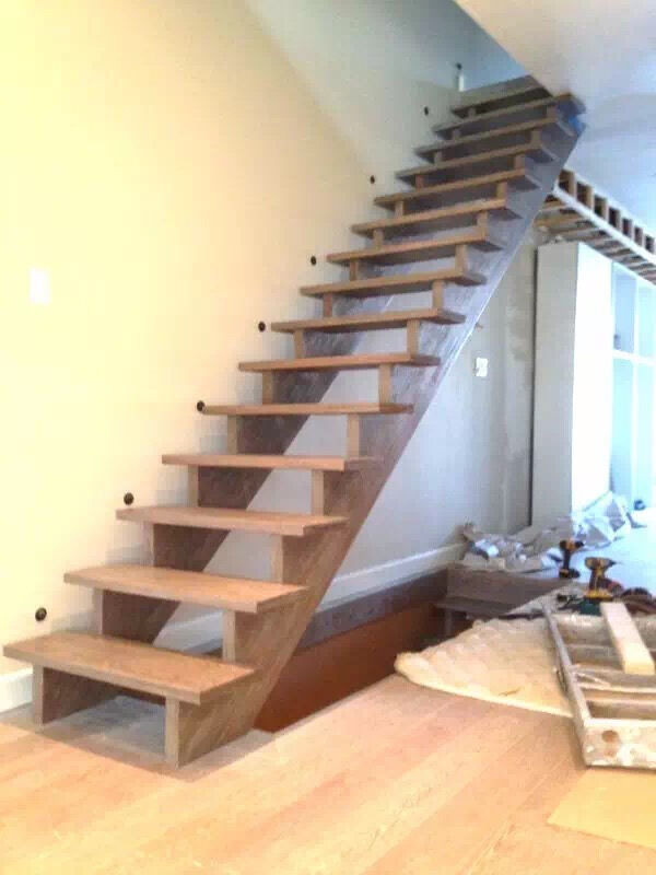 Solid Red Oak New staircase Open risers in Floors & Walls in City of Toronto - Image 4