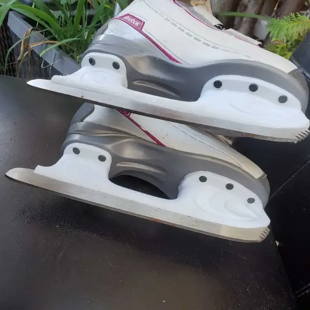 Toddler RBK BOA Skates Size 12J in Skates & Blades in Barrie - Image 6