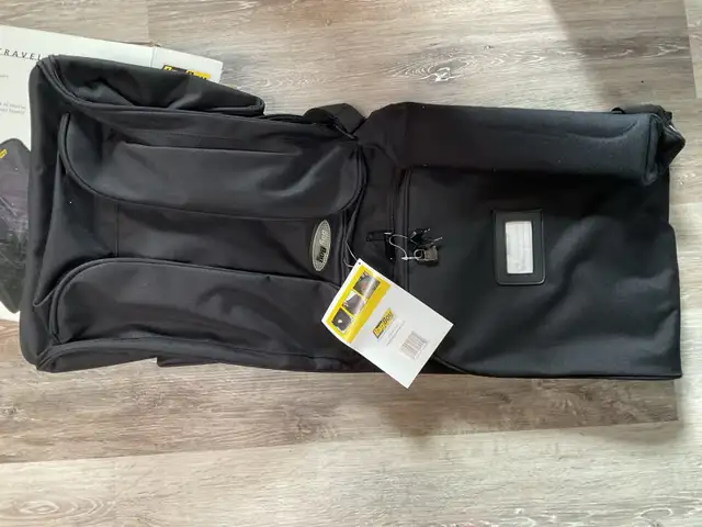 Golf Bag Boy T-1 Travel Cover/Golf Bag in Golf in Norfolk County - Image 2