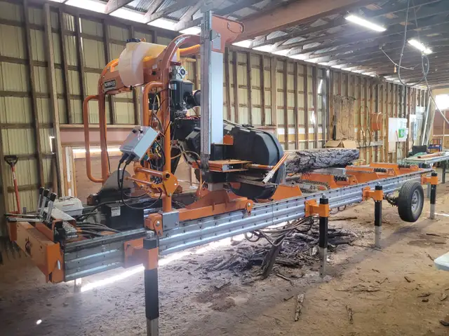 Norwood LumberMax HD38 Portable Sawmill – 23HP, Full Hydraulics