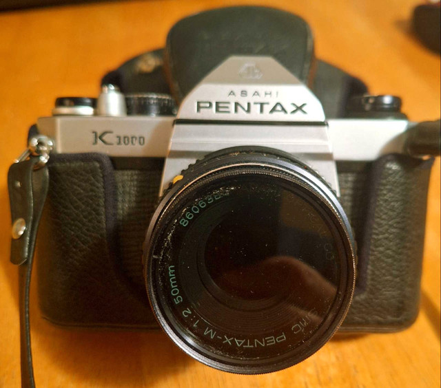 Asahi Pentax K1000 Camera in Cameras & Camcorders in Oshawa / Durham Region