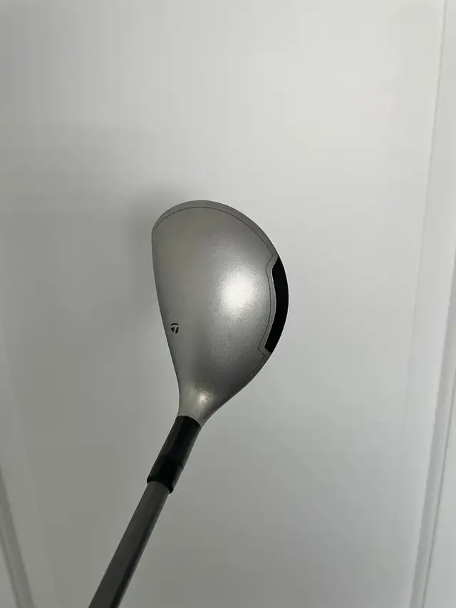 Taylormade SLDR 4 Hybrid in Golf in Ottawa - Image 4