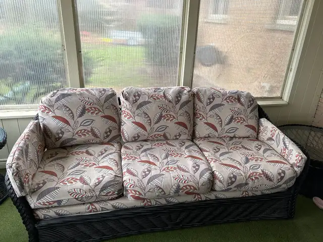 6 piece Real Wicker Set in Couches & Futons in Norfolk County - Image 2