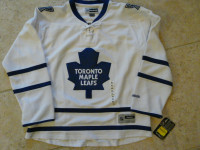 Toronto Maple Leafs Jersey brand new, tags attached Youth