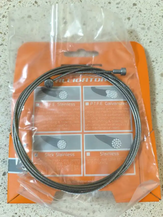 Câbles vélo de freins et vitesses  Bicycle Shift & brake cables in Frames & Parts in City of Montréal - Image 6