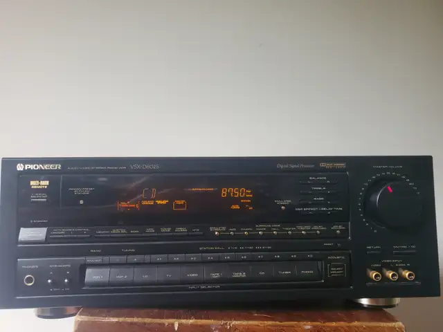Pioneer VSX-D602S A/V stereo receiver, 1993. Made in Japan. in Stereo Systems & Home Theatre in Markham / York Region - Image 2