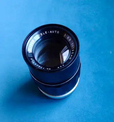 Soligor 135mm f/2.8 - Pentax M42 - 35mm film camera lens, View more