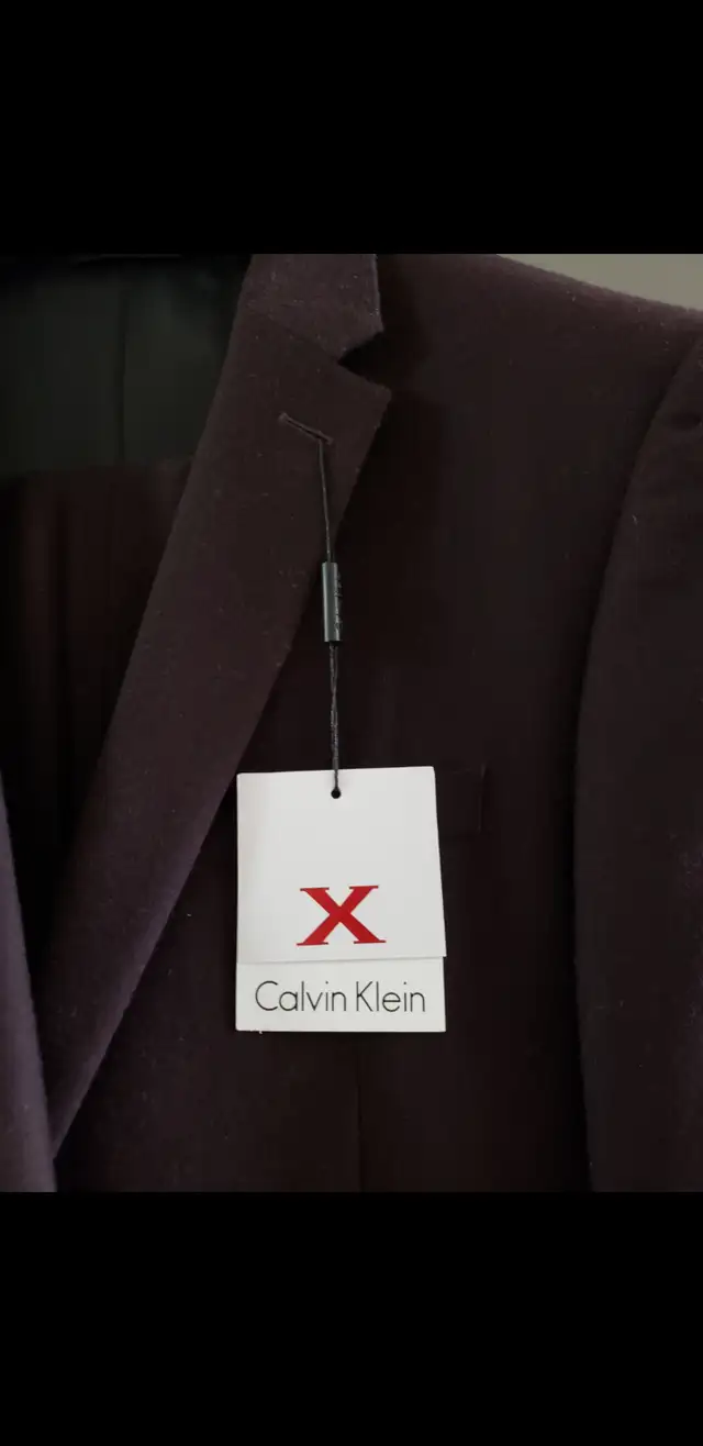 SUIT MENS BRAND NEW CALVIN KLEIN62863259180418122