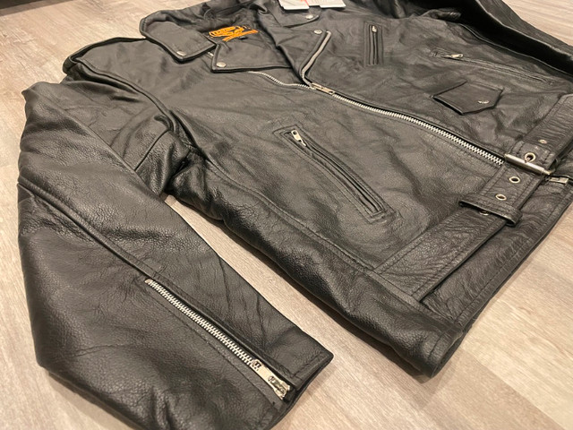 *NWT (Reg. $197)* Men's Black Leather Motorcycle Jacket (4XL) in Men's in Markham / York Region - Image 4