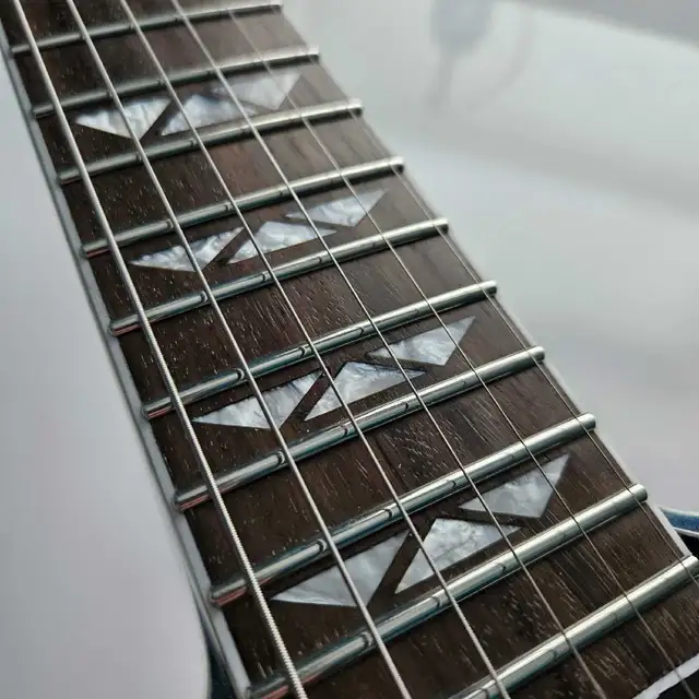 Westcreek 333, Semi-Hollow Guitar in Guitars in Bedford - Image 3