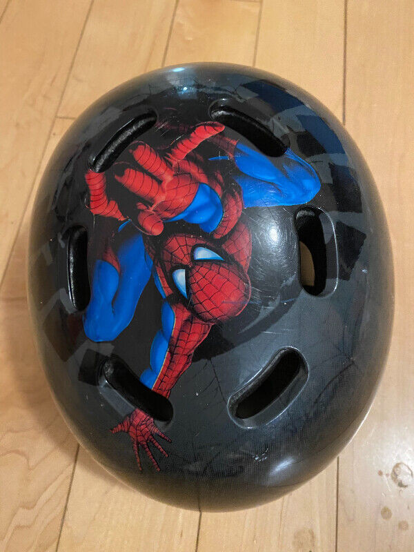 Spiderman Multi sport helmet 51-54cm in Skateboard in Markham / York Region