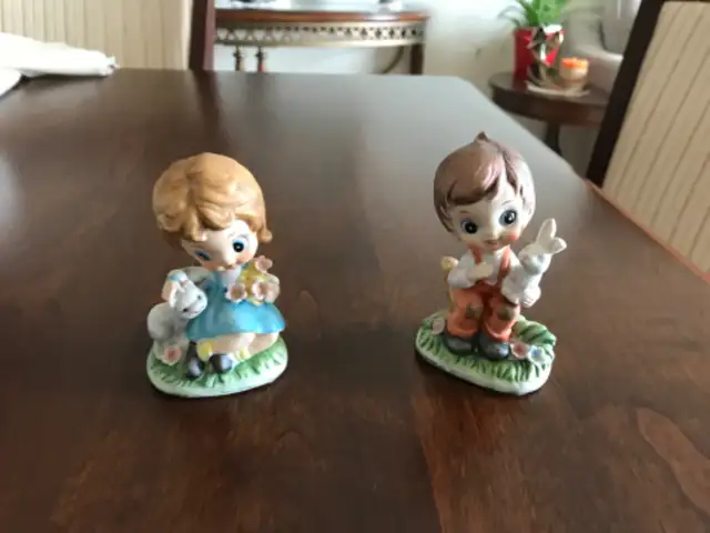 Figurines en porcelaine in Arts & Collectibles in Drummondville - Image 8