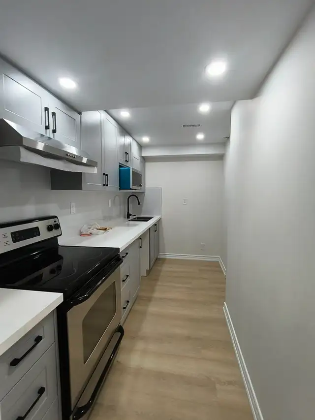 Two basement rooms for student rental in Room Rentals & Roommates in Peterborough - Image 6