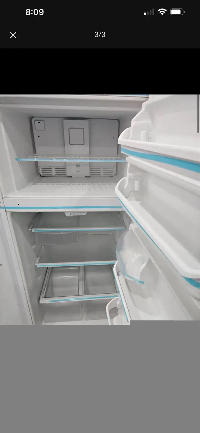 white top freezer bottom fridge can deliver  in Refrigerators in Oakville / Halton Region - Image 3