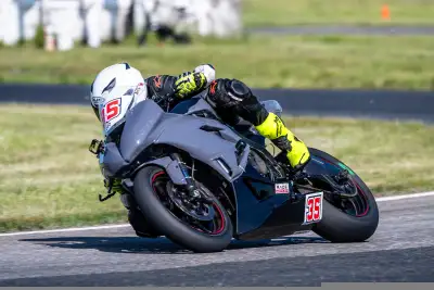 Selling my 2011 Kawasaki ZX6R track/race bike. Safety wired for regionals and CSBK. 29000kms Woodcra...