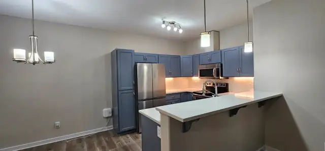 Move-In Ready 2-Bed, 2-Bath Condo in Ambleside in Long Term Rentals in Edmonton - Image 14