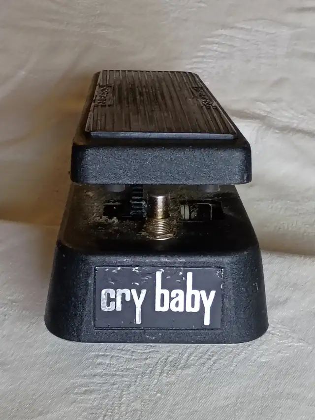 Cry Baby Wah Wah Pedal in Amps & Pedals in Owen Sound - Image 3