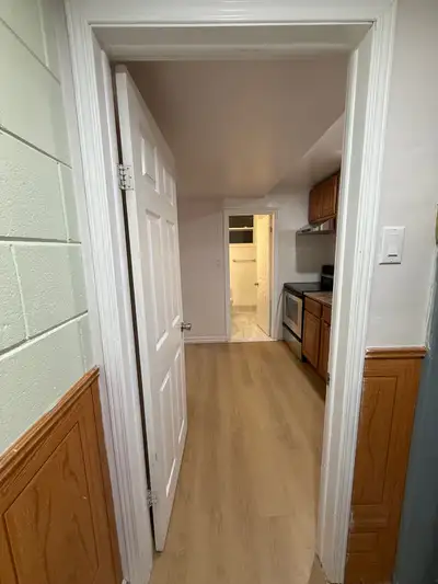 Private Entrance, Utilities & Wi-Fi included A clean, cozy and recently updated Small Basement Bache...