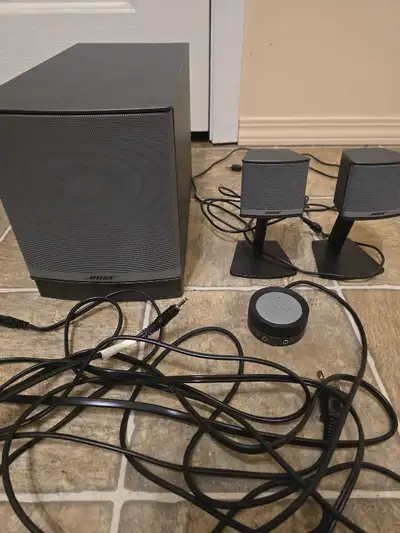 Bose Companion 3 Series II Multimedia Speaker System, View more
