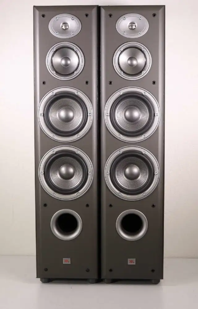 JBL E80 Northbridge Full Range Speakers in Speakers in Markham / York Region - Image 2