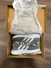 Adidas Lite Racer Kids running shoe Size 12.5 (New in box)