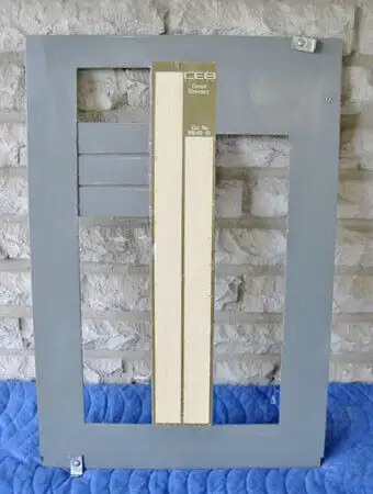 100 AMP - 200 AMP FUSE BOX INSIDE / OUTSIDE PANEL COVERS ~ RARE! in Other in City of Toronto - Image 3