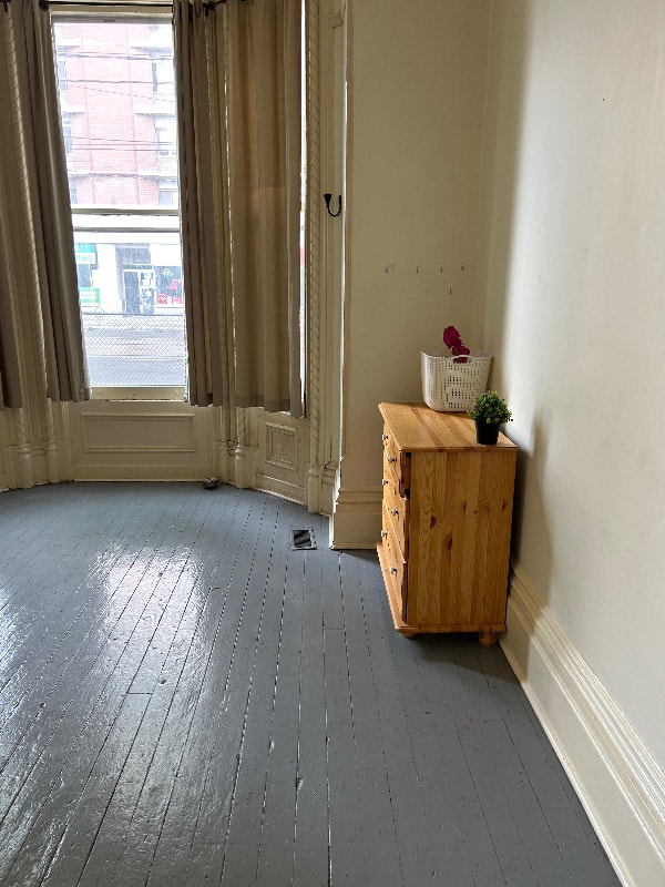 2Bedroom Units available near Eaton Center/Ryerson University Long