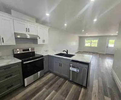 2 Bedroom, 1 Bath Rental - Xtra Large Units