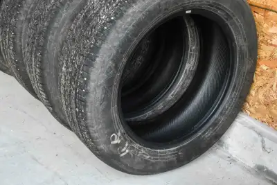 Geolander, all seasons, used 10,000 km from the vehicle bought in the summer of 2025. No damage. Rep...