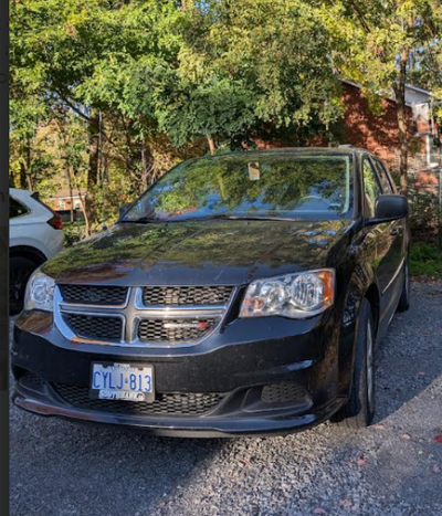 2017 DODGE GRAND CARAVAN SE 141K 7 passengers or hauling cargo with Stow'n Go seating Dual climate c...