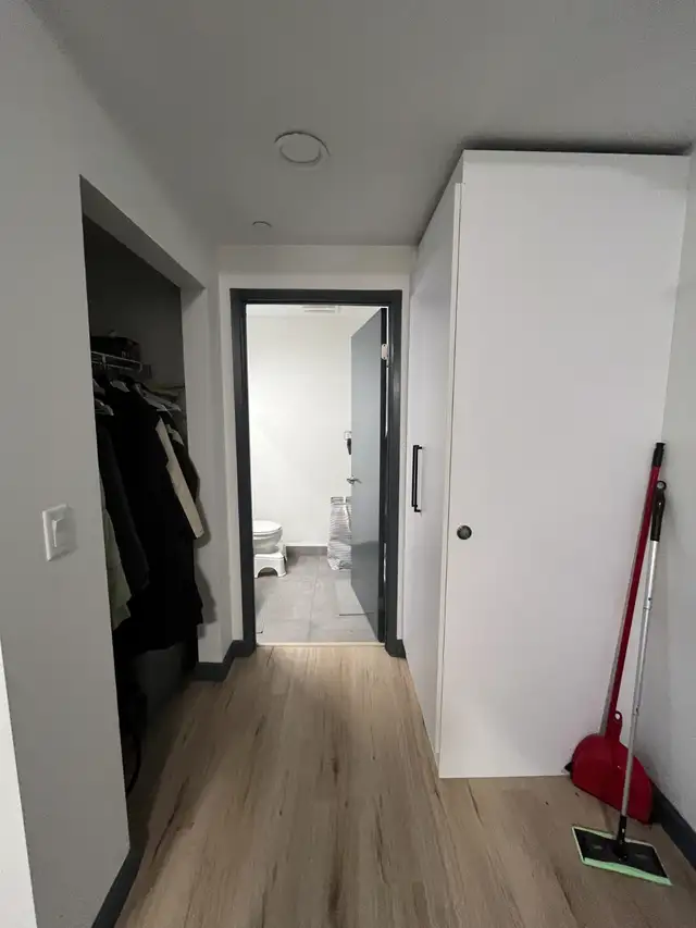 Summer Sublet May- August (Private room in two bedroom) in Short Term Rentals in Kitchener / Waterloo - Image 8