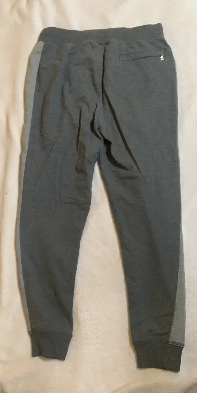 Fila Sweatpants in Men's in City of Toronto - Image 4
