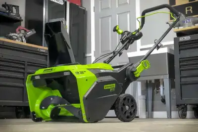 NEW Greenworks Single Stage Cordless Snowblower 22in *TOOL ONLY*, View more