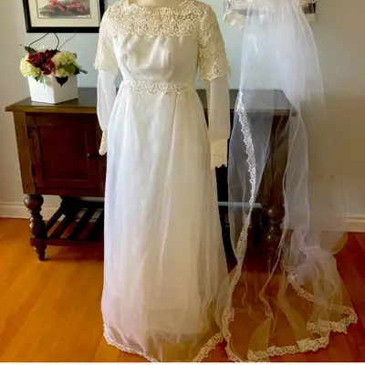 Vintage wedding dress size 6 with matching veil, View more
