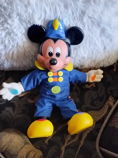 Marching Band Mickey with Sounds, View more
