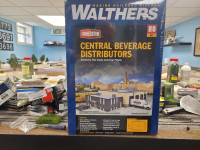 Walthers HO Scale Central Beverage Distributors Kit