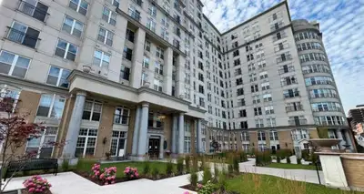 Renting 135 James St