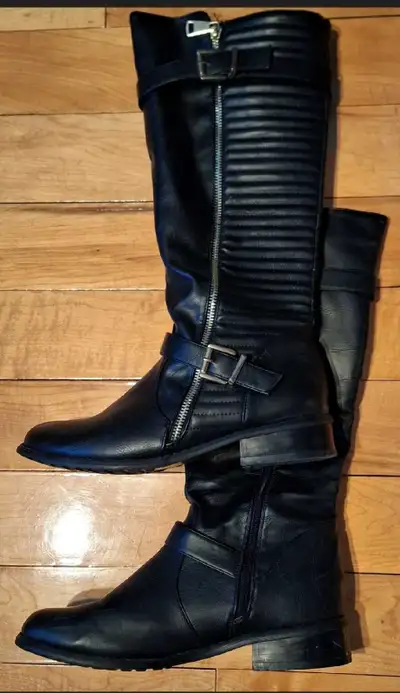 Bottes presque neuve , View more