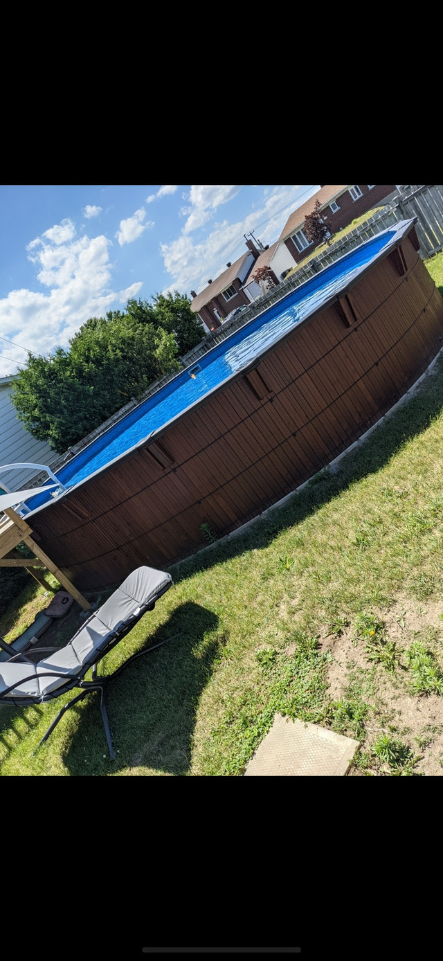 Pool and Deck for Sale dans Terrasses et clôtures  à Laval/Rive Nord - Image 3