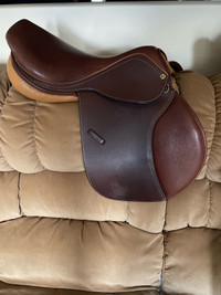 Mondega Jump Saddle 