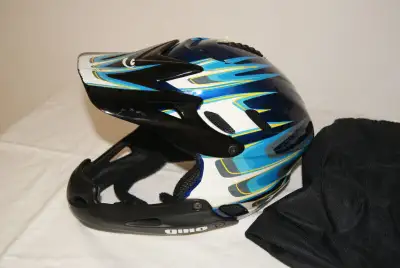 GIRO FLINT SKI RACING HELMET WITH VISOR & CHINGUARD - LIKE NEW, View more