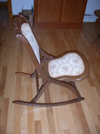 Chaise berçante, View more